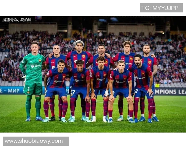 瓦伦西亚主场迎战巴萨双方争夺西甲关键三分之战