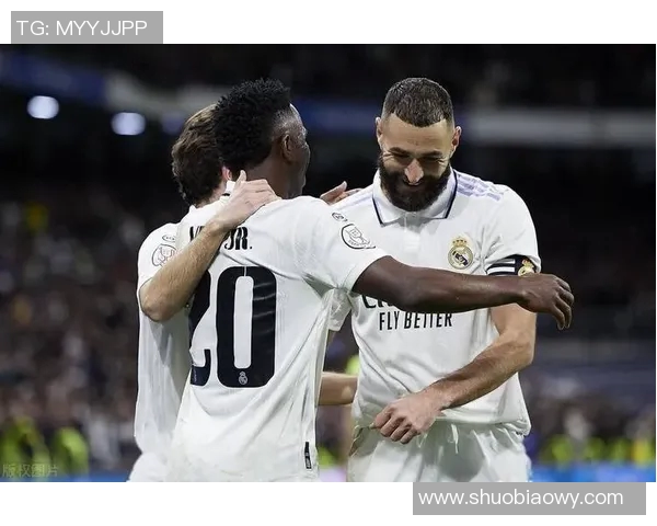 皇马逆转拜仁惊险晋级本泽马加时赛绝杀成英雄