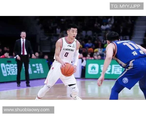 高诗岩：从青涩新星到篮球场上的耀眼明星之路