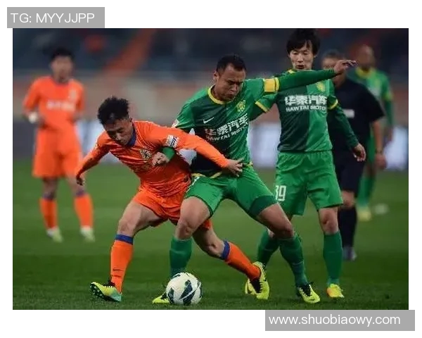 2017年鲁能与国安激战回顾球场上的激情与荣耀交织的瞬间 2017年鲁能与国安激战回顾球场上的激情与荣耀交织的瞬间