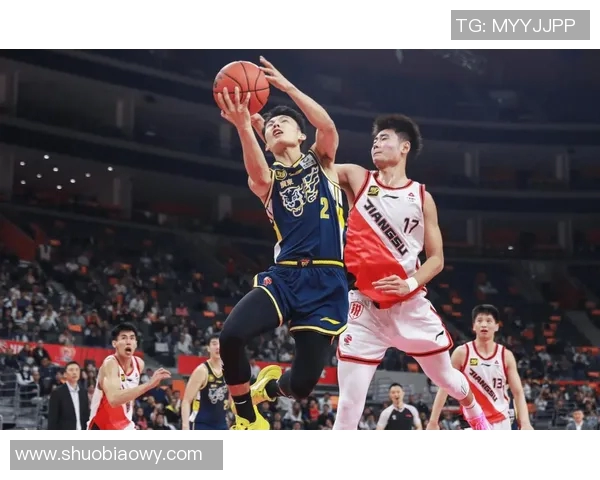 广州与江苏CBA精彩对决录像回放全程回顾与精彩瞬间分析 广州与江苏CBA精彩对决录像回放全程回顾与精彩瞬间分析