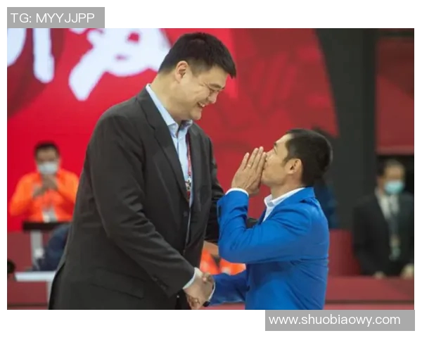 张庆鹏：从篮球场上的传奇到生活中的榜样，激励年轻一代追梦之路